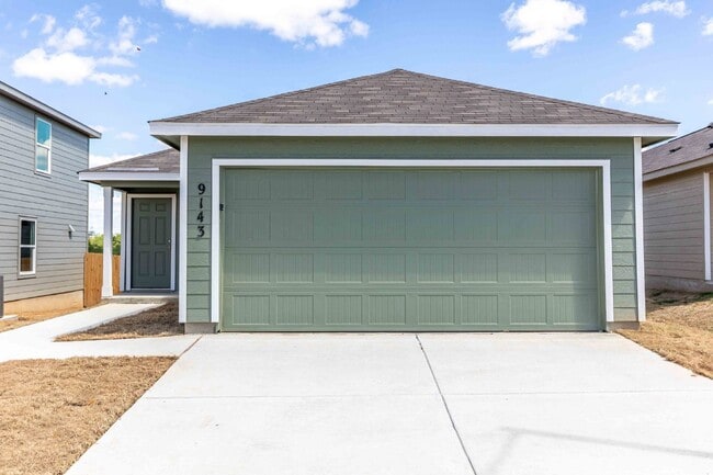 Building Photo - 9143 Coronal Rings