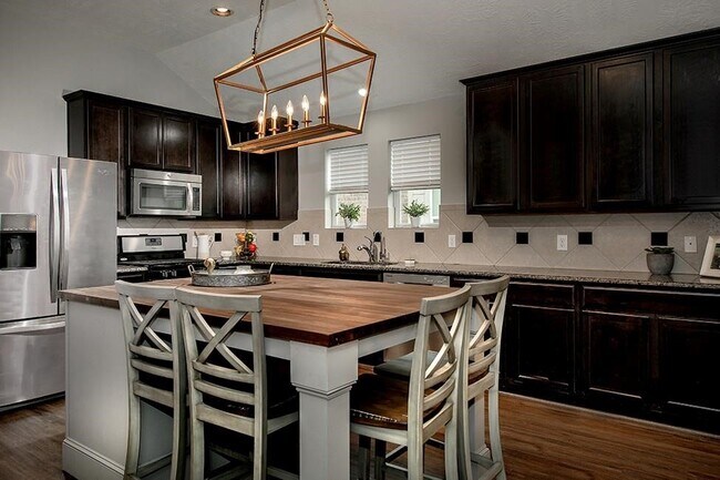 Photo - 419 Oak Chase Dr