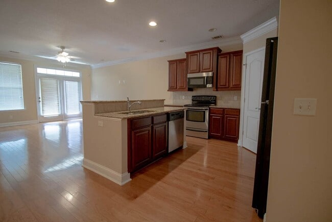 Photo - Berkeley Walk @ Savannah Quarters