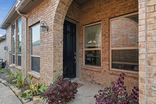 Photo - 1028 Kaylie St