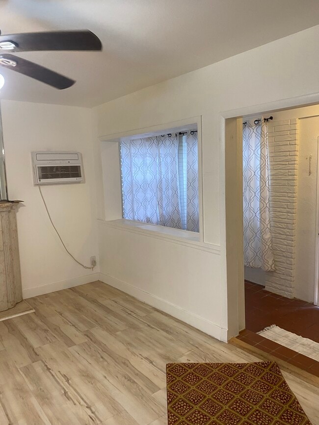 Photo - 1588 NE 110th St Unit 1