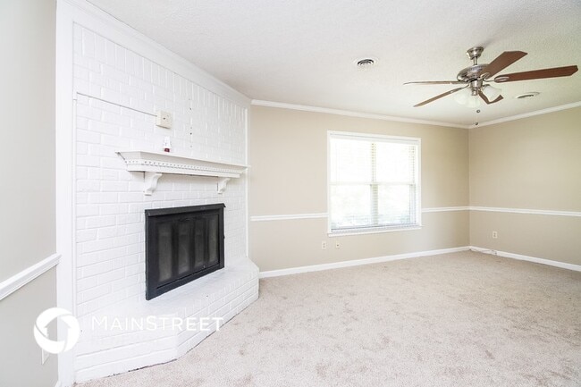 Photo - 6430 Trillium Trail