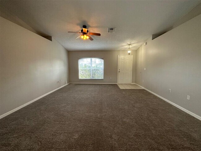 625 Llama Dr