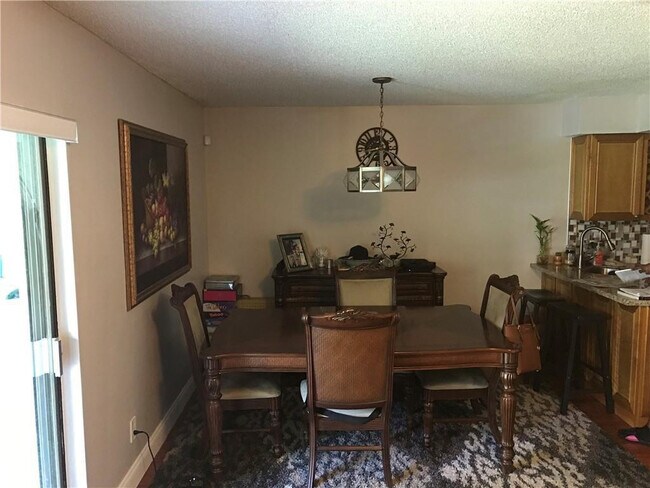 Photo - 64 Canterbury Ln