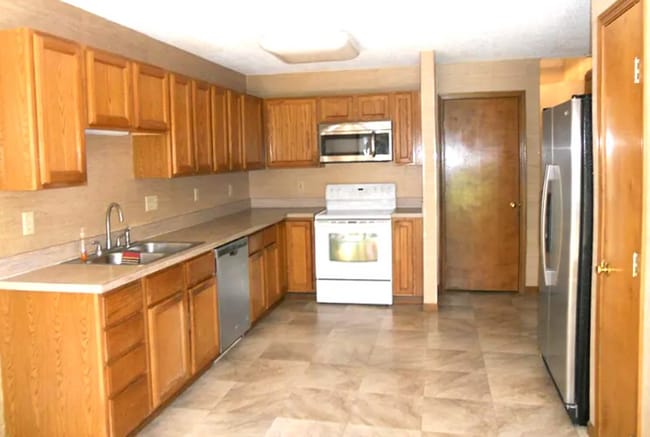 Photo - 253 Caswell Dr