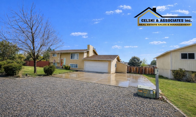 Photo - Spacious, Pet-Friendly Home on Half Acre