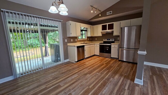 Photo - 3 BR 2 BA Summersill Estates