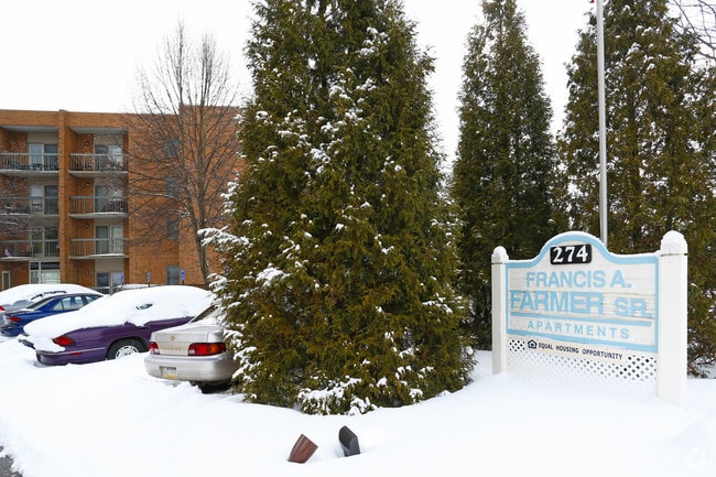 Photo - Francis A. Farmer Apartments