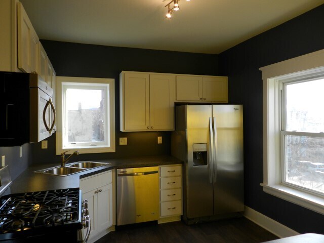 Photo - 814 E 2nd St Unit #2