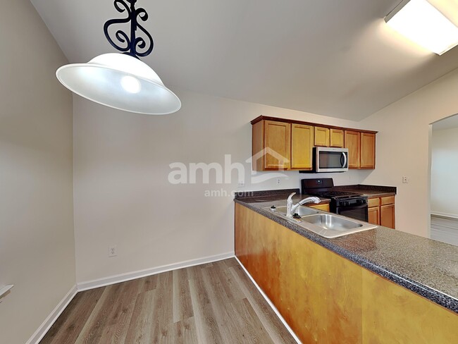 Photo - 70 Camden Way