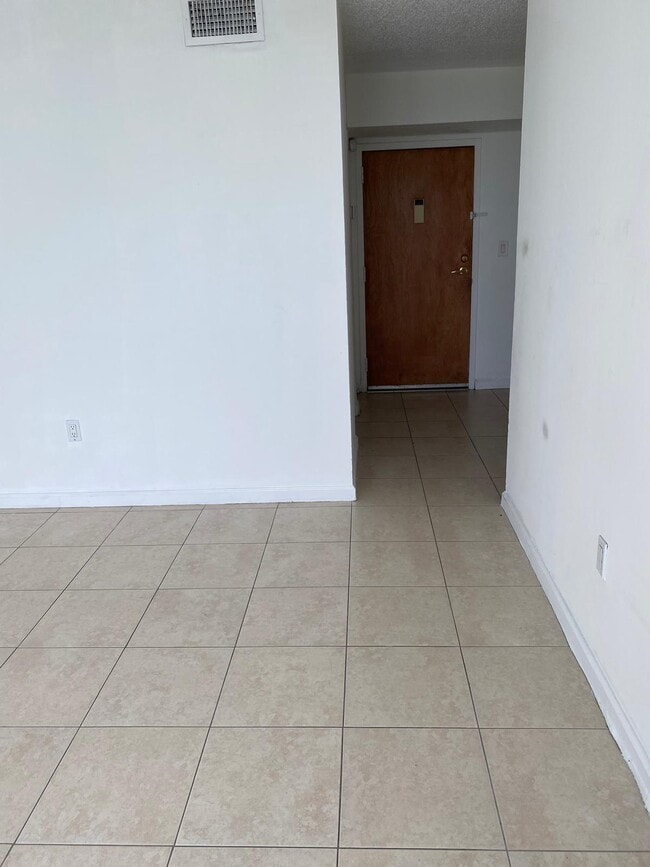 Photo - 1800 NW 24th Ave Unit 915