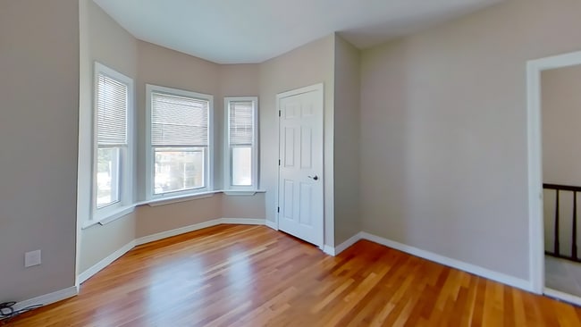 Photo - 119 George St Unit 3