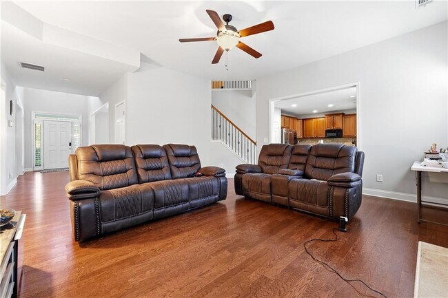 Photo - 100 Northbrooke Trace