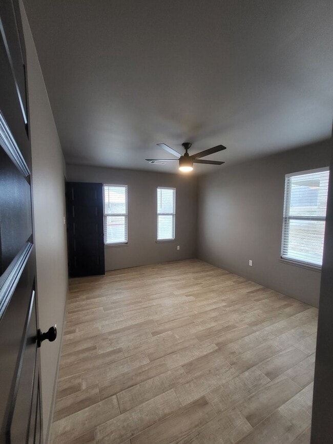 Photo - Lick Estates