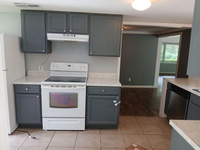 Photo - 2301 Edison Ave