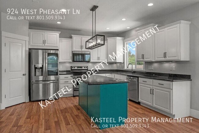 Photo - 924 W Pheasant Ln