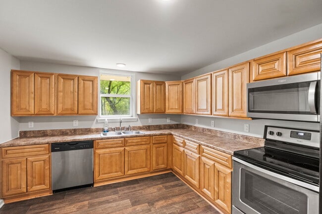 3302 Possum Trot Rd
