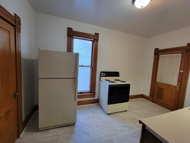 Photo - 1105 1/2 Ave F Unit 1105 1/2 Upper