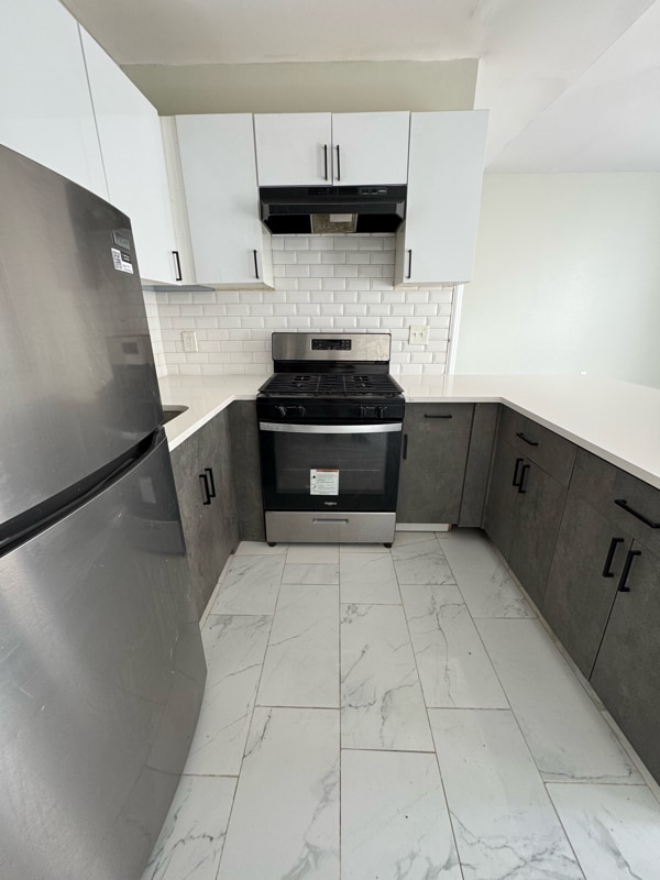 Building Photo - 495 Clinton Ave