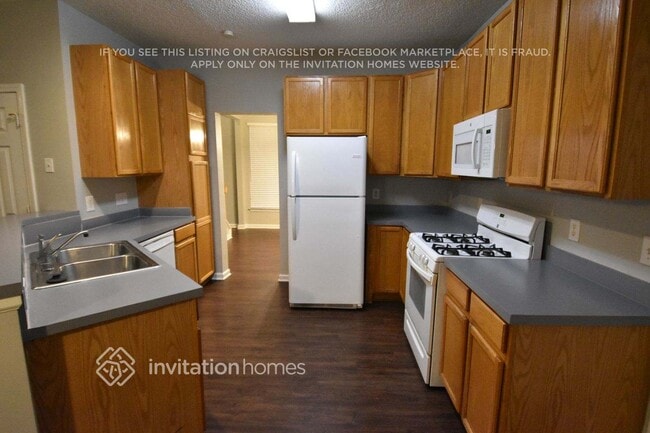 Photo - 4251 Barley St SW