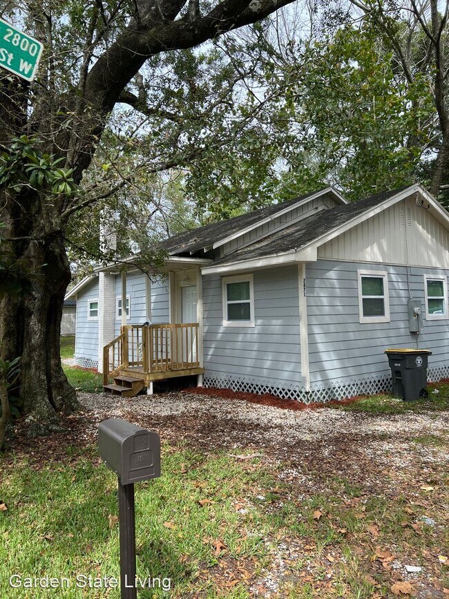 3 br, 1 bath House - 2871 W 4th street - 3 br, 1 bath House - 2871 W 4th street