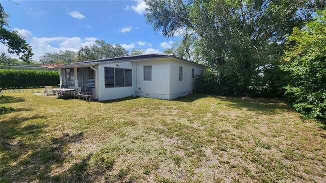 Photo - 758 NE 95th St