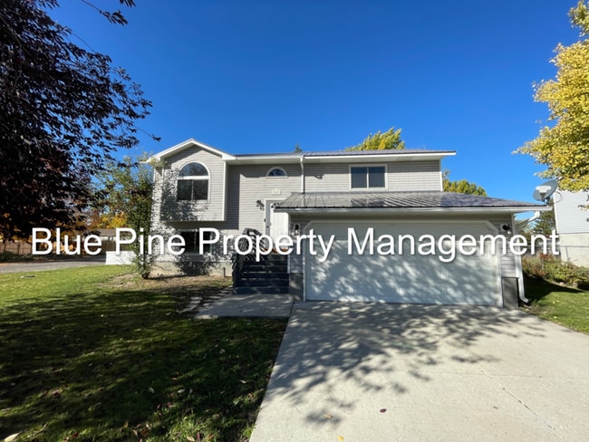 Building Photo - 540 Flamingo Ave