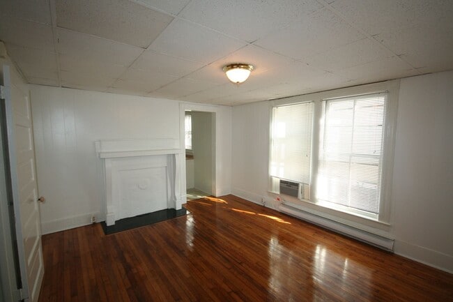 Photo - Adorable Duplex with Fenced Yd Near Duke and Downtown