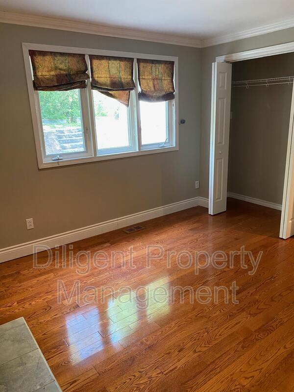 Photo - 1219 Cartier Blvd