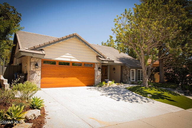 2794 Parkview Dr