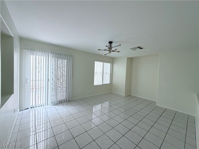 Photo - 7290 Linaria Rd