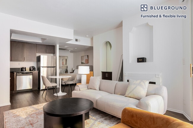 Photo - 345 Cloverdale Ave Unidad FL1-ID1378