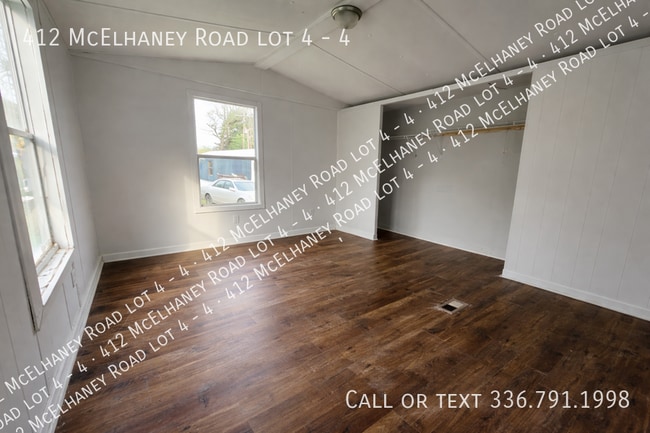 Photo - 412 McElhaney Rd