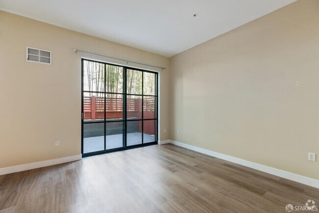 Building Photo - 88 Townsend St Rental