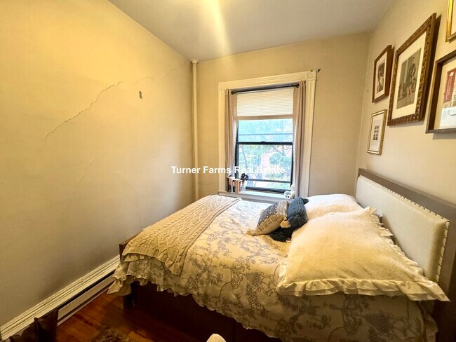 Photo - 614 Columbus Ave