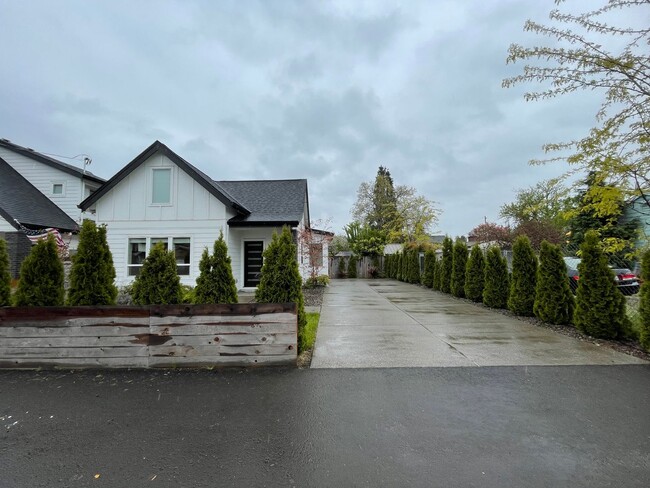 Photo - Charming 1Bed 1Bath Modern 2 Story Cottage with Fabulous Updates! Washer & Dryer Hook-ups!