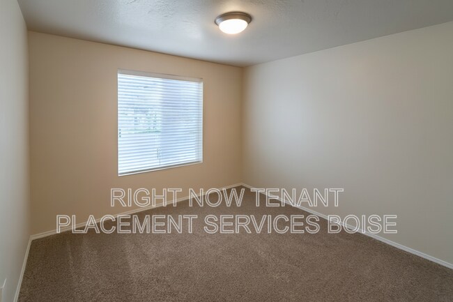 Photo - 25 S Shumway Ave