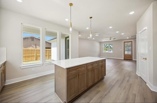 Photo - 222 Canino Rd