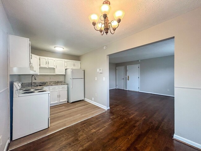 Photo - 5845 Shadymist Ln Unit 1