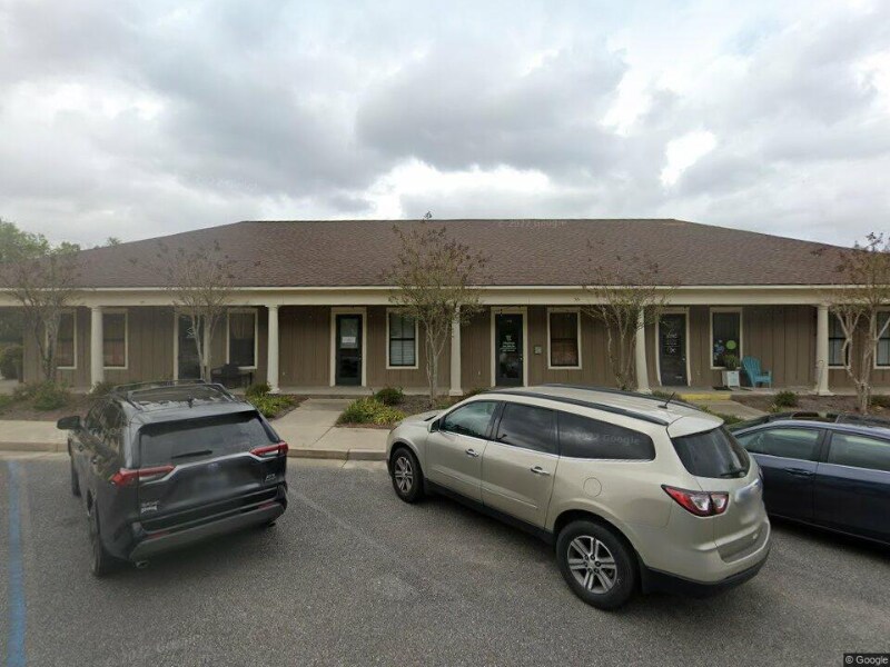 Photo - 880 Holcomb Blvd