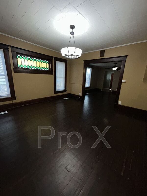 Photo - 404 W 1st St