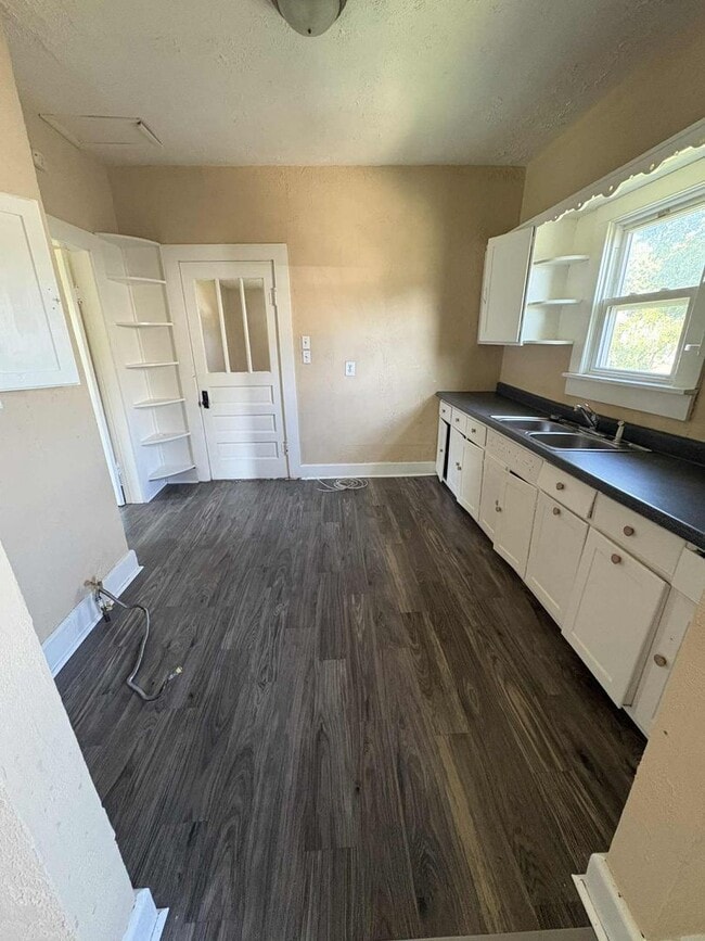 Photo - Spacious Home for Rent!