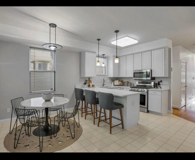 Photo - 1107 Highland St