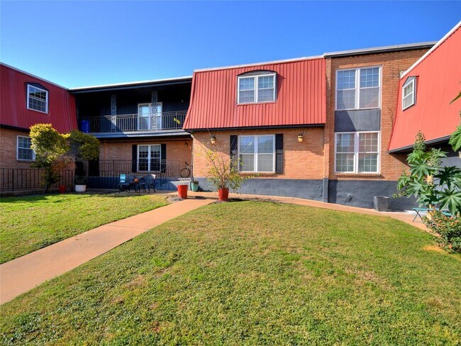Photo - 900 S Lamar Blvd Unit 311