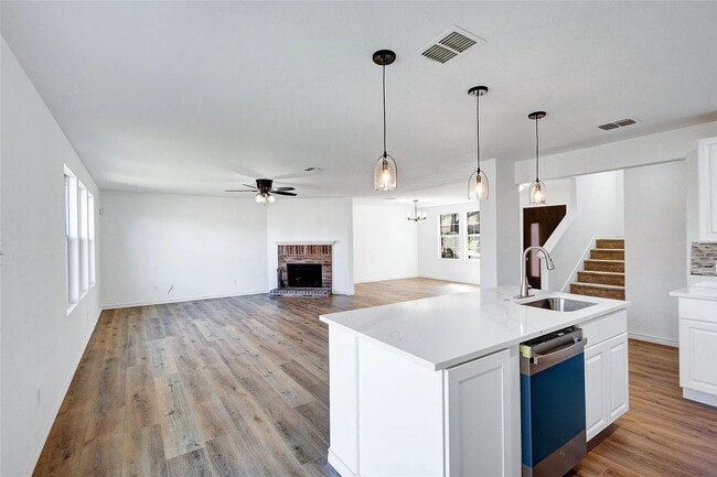 Photo - 5 Bedroom, 2.5 baths 2 story home in Wylie, TX