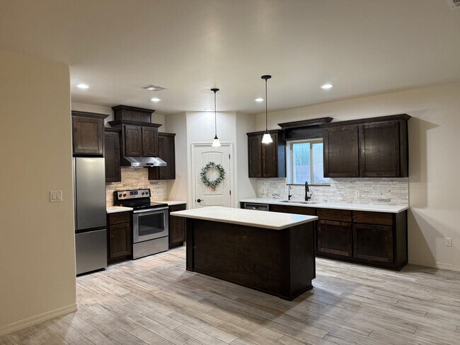 Photo - Spool home corner lot in the Foothills