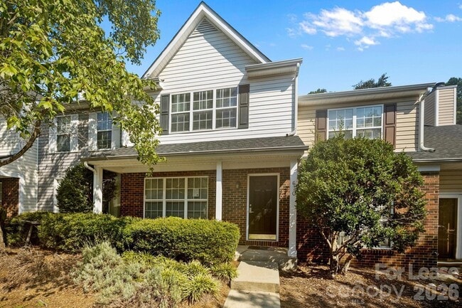 Building Photo - 670 Emerald Cove Dr