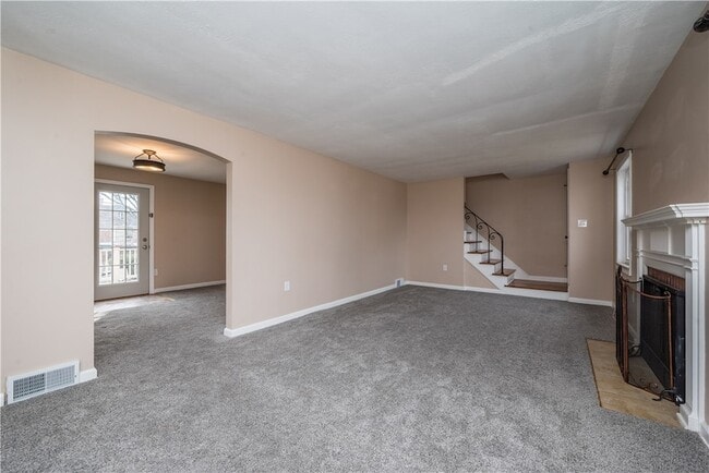 Photo - 651 Royce Ave