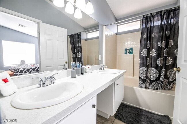 Photo - 3833 Via Lucia Dr