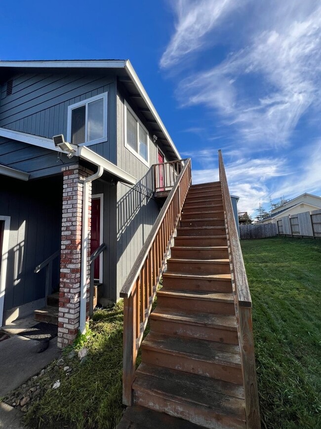 Building Photo - 1805 Caroline Ave Unit 1805 #B